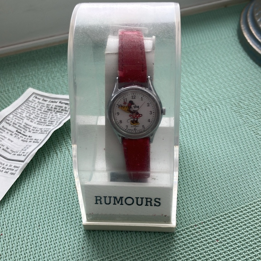 Minnie Mouse Watch - Picture 2 of 4